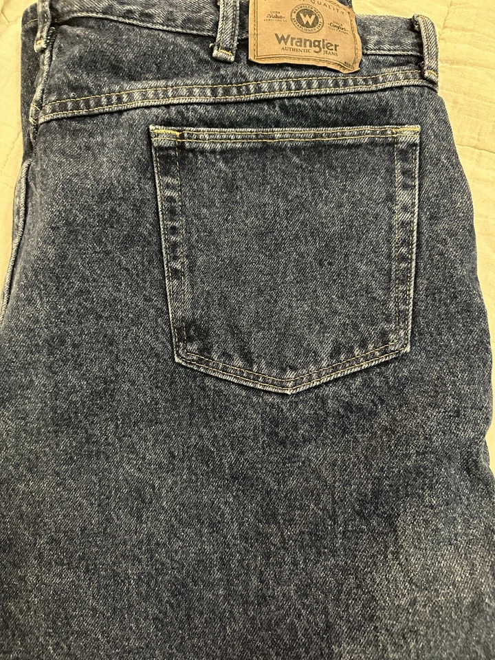 Wrangler Men's Relaxed Fit Straight Leg Jeans Blue, Size 42x30 - Image 1 of 1