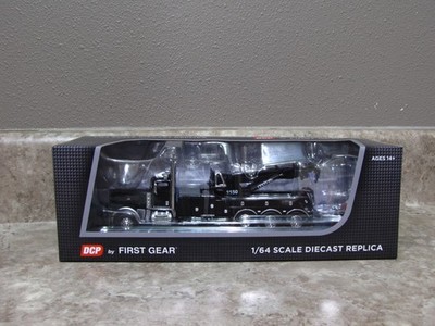 DCP 1/64 Black 389 Peterbilt Rotator Wrecker Semi Truck Farm Toy