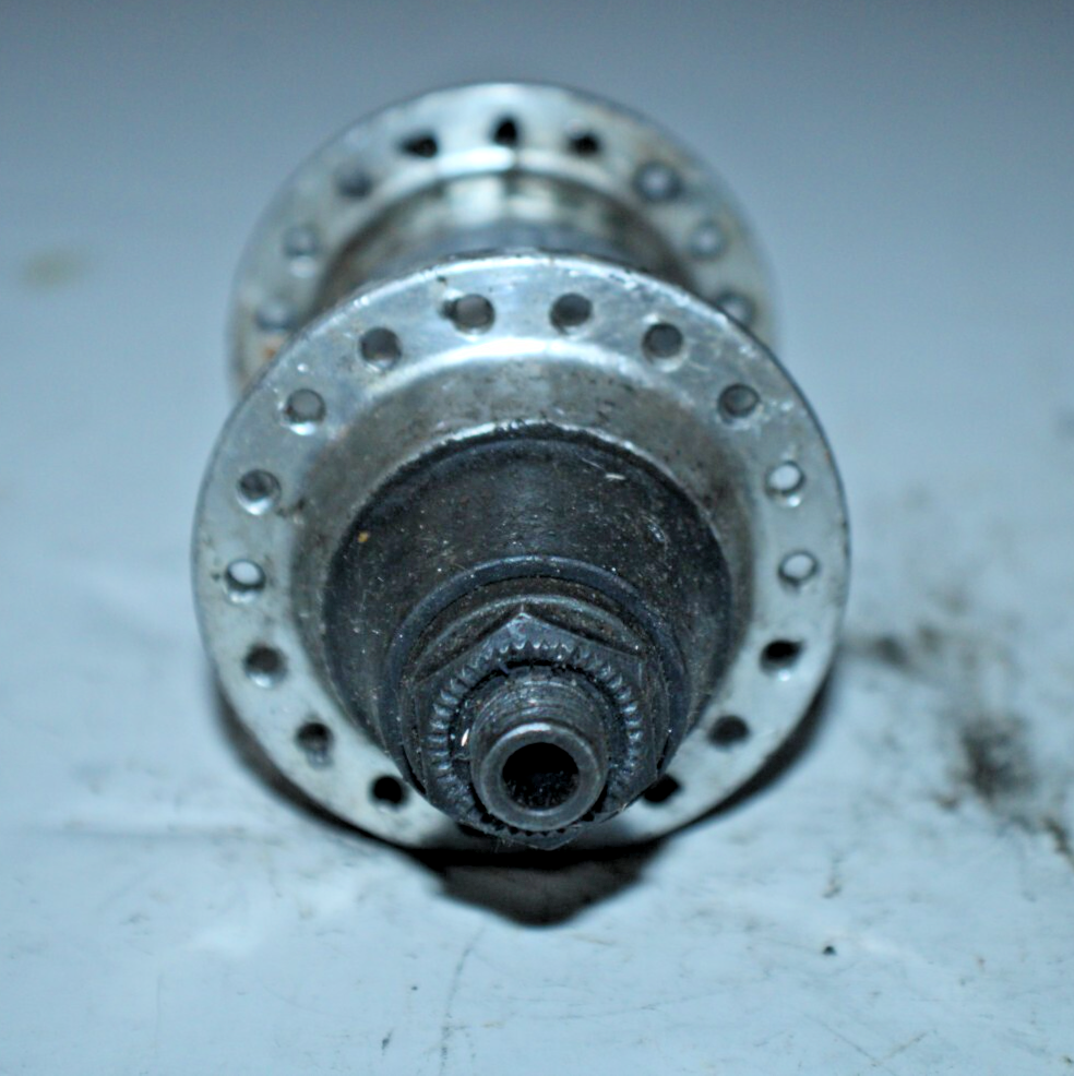 Shimano Nexave Rear MTB Bike Hub Freewheel Silver 32H 135mm Gravel