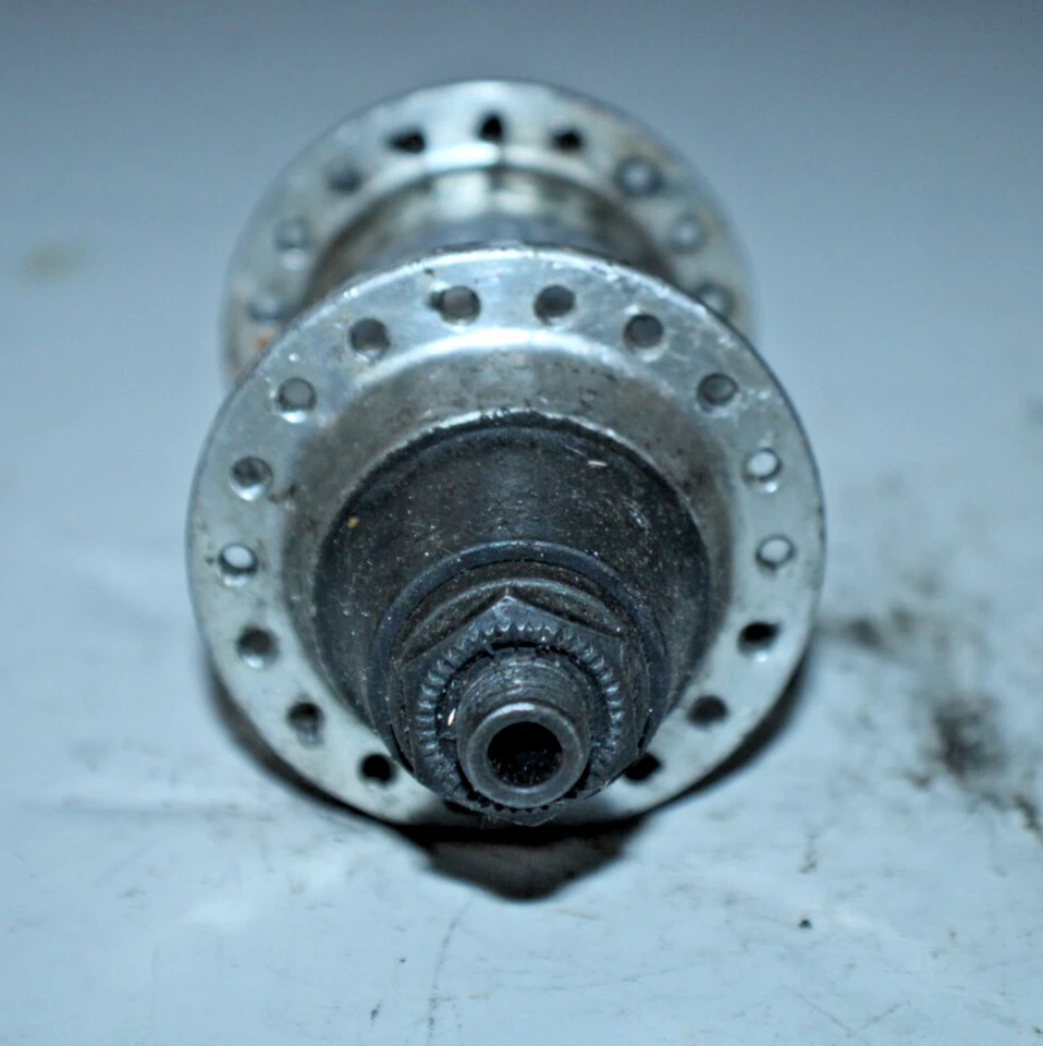 Shimano Nexave Rear MTB Bike Hub Freewheel Silver 32H 135mm Gravel USA Shipper:) - Image 2 of 4