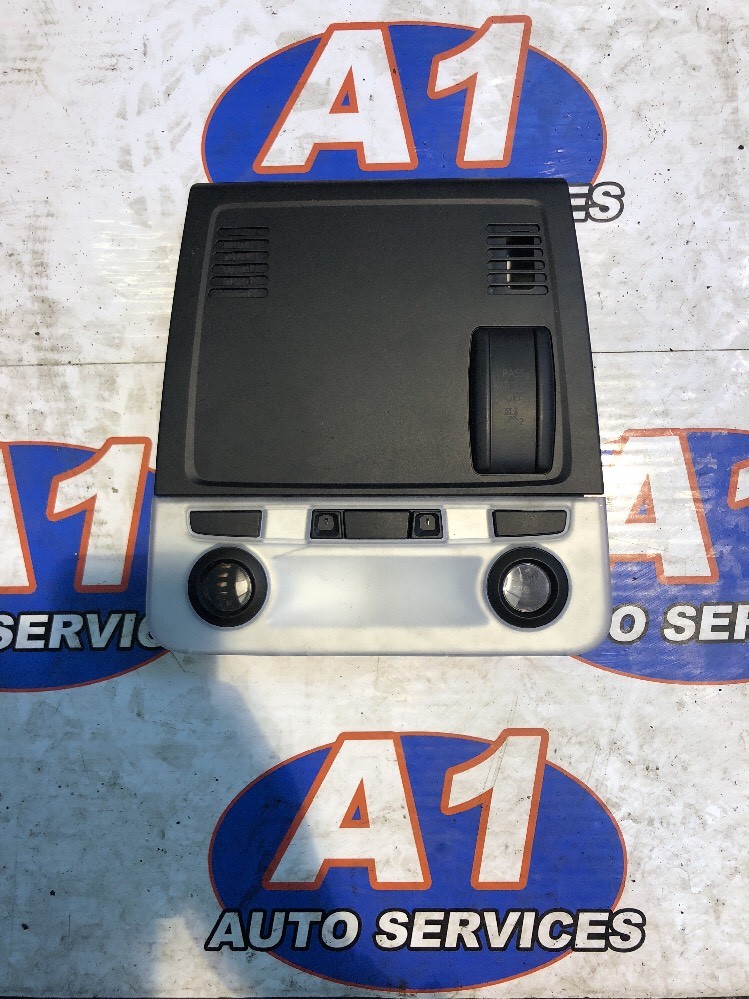 BMW 1 E81 E87 2008 front seat light 9138277 UTY4179 for sale
