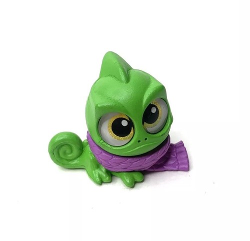 Disney Doorables Let’s Go Scarf Pascal Rapunzel Pet Mini Figure Toy Miniature