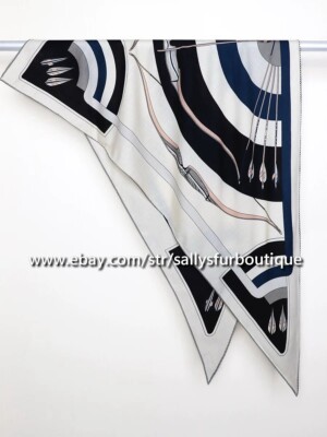 Sallys 70% Cashmere & 30% Silk Large Wrap Scarf Sword Print Triangle 195 * 122cm
