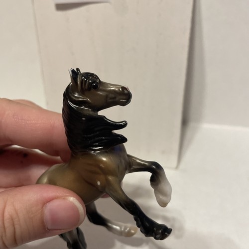 Breyer Horse - Picture 8 of 12