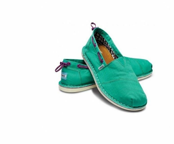  TOMS Womens Bimini Stitchout Green Slip On Flats Canvas Shoes NEW Size 9