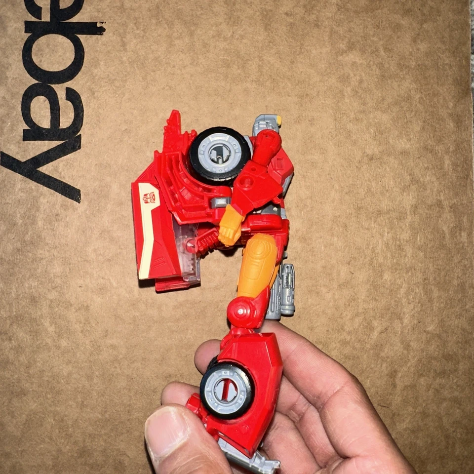 Figura Hasbro Novastar Transformers Power Of The Primes 2017 ¡Envío rápido! Foto 2 de 4