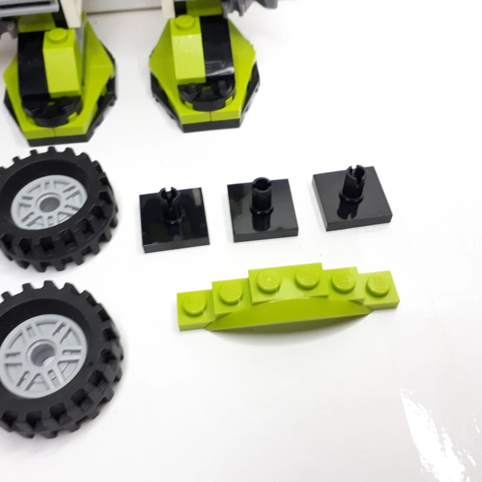 LEGO Creator 31007 Power Mech, photo 3 of 5