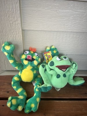 Two VTG 1990s Stuffed Animal Plush Frogs Play By Play / Toy Works