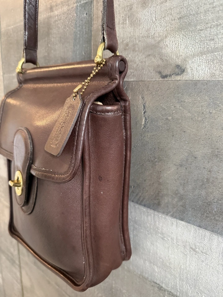 Vintage Coach Murphy Turnlock Crossbody Bag 90s #9930 Brown original hang tag  - Image 3 of 4
