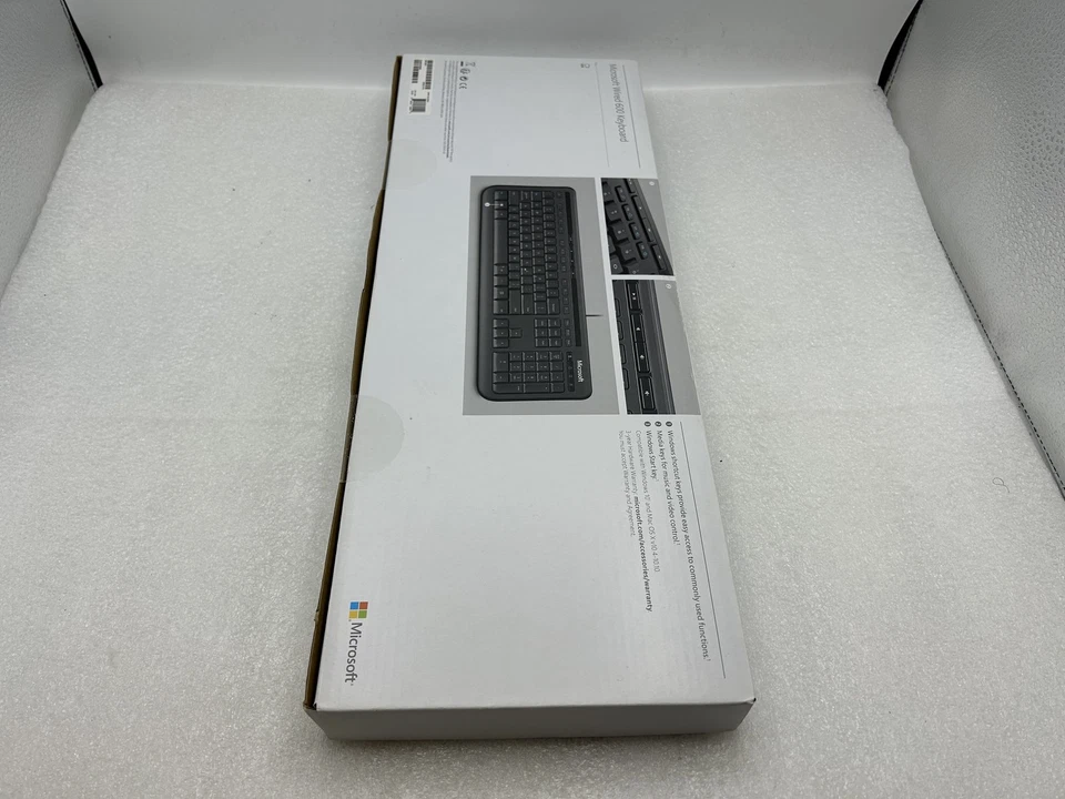 NEW Microsoft Wired Keyboard 600 Black (Model 1576) Factory Sealed FREE S/H - Image 4 of 4