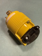 Pass & Seymour 7554-SS 15A 125V/10A 250V TURNLOCK PLUG 3 POLE 3 WIRE