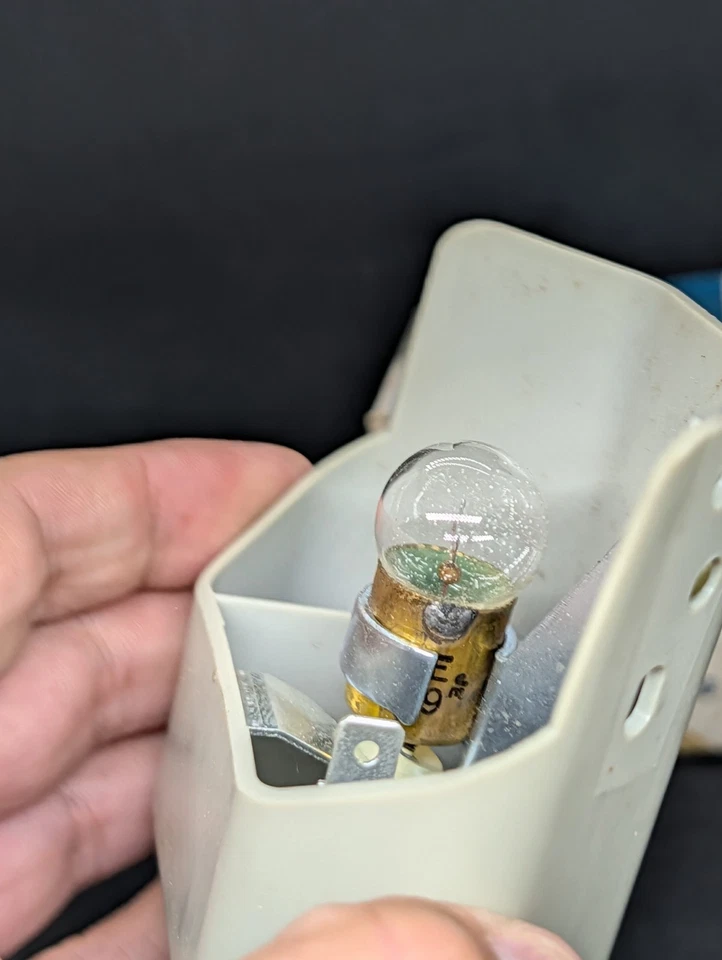 NOS 1971 1972 BUICK ELECTRA LESABRE RIVIERA CENTURION LUZ MALETERO 9879700 Foto 4 de 4