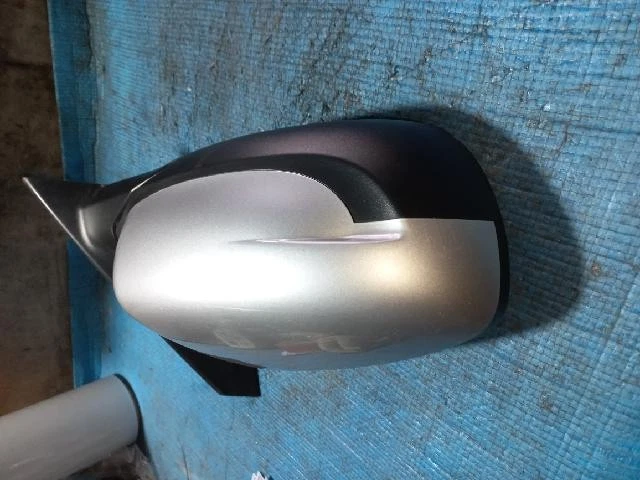 Espejo retrovisor lateral derecho KIA Rondo 2015 Carens totalmente nuevo Foto 3 de 4