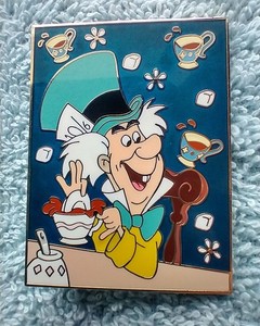 Disney ALICE IN WONDERLAND PIN Floating Teacups Disney Auctions LE 250 HTF