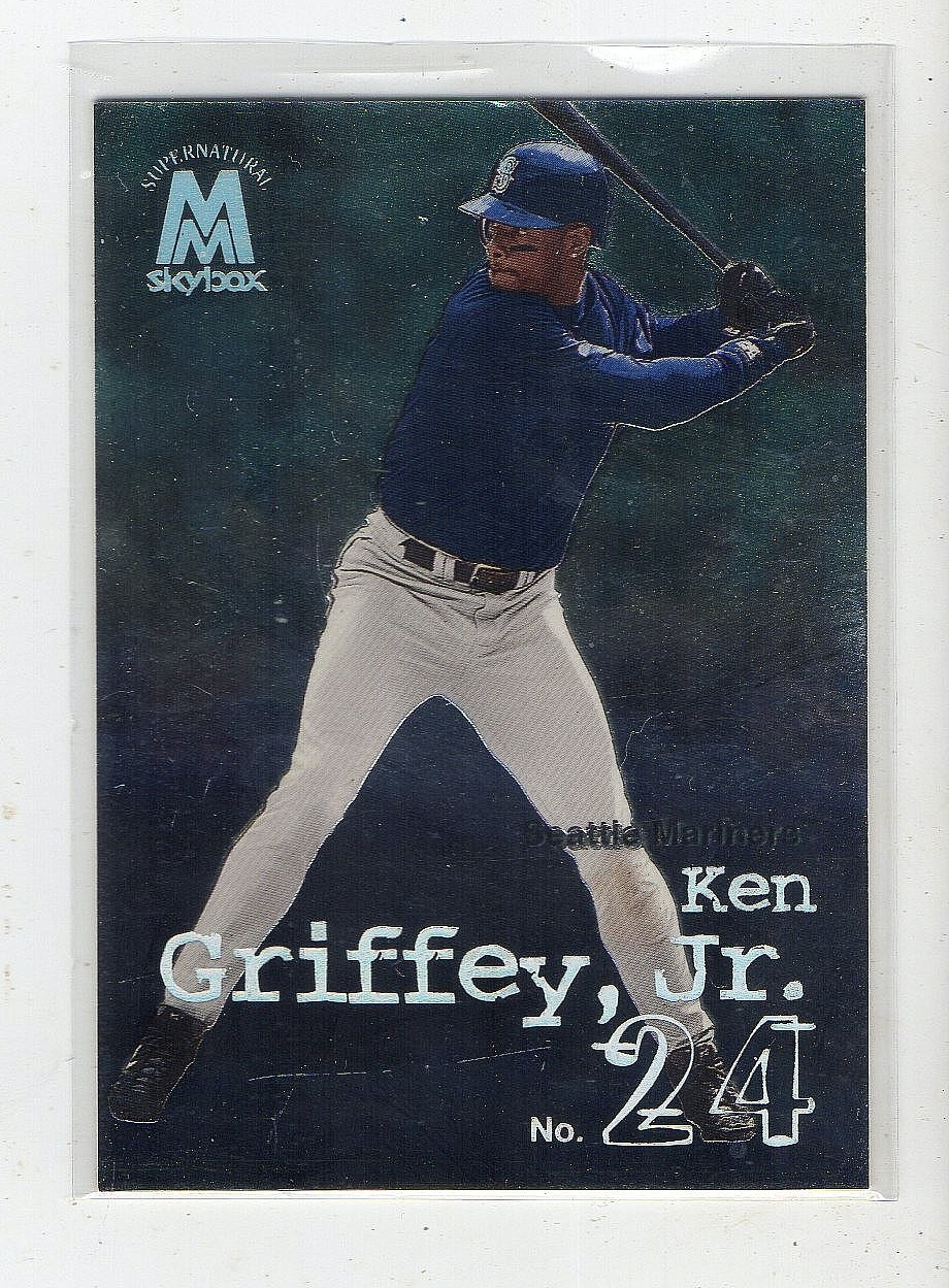 1999 Skybox Molten Metal Ken Griffey Jr. Supernatural Base Card #133 NM-MT