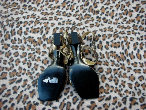 Vinage Charles Jourdan of Paris Leather crocodile effect sandals UK size 3 EU 36 - Picture 3 of 9