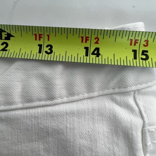 JUSTICE Girl’s White Denim Shorts Sz 16 Plus Distressed Raw Hem Stretch Pockets - Picture 6 of 10