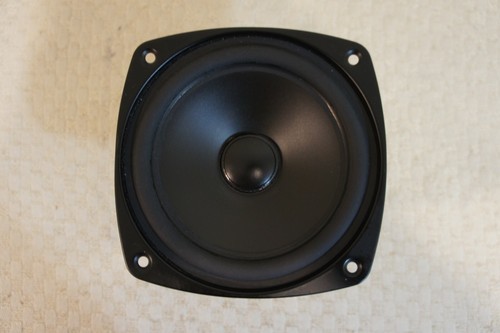 BOSTON ACOUSTICS VR950 5 1/4\