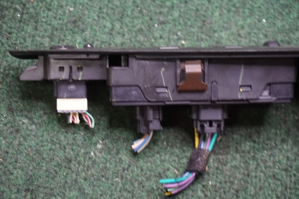 Interruptor de ventana del conductor izquierdo Chevrolet Impala 2009 2010 2011 2012 OEM 25828893 Foto 4 de 4