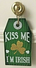 Kiss Me I'm Irish St. Patrick's Day Shamrock Rustic Wood Wall Door Hanger 7"x4"