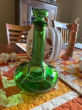 Vintage L.J. McGuinness & Co. LTD grünes Glas 9" Whisky Dekanter + Stopfen