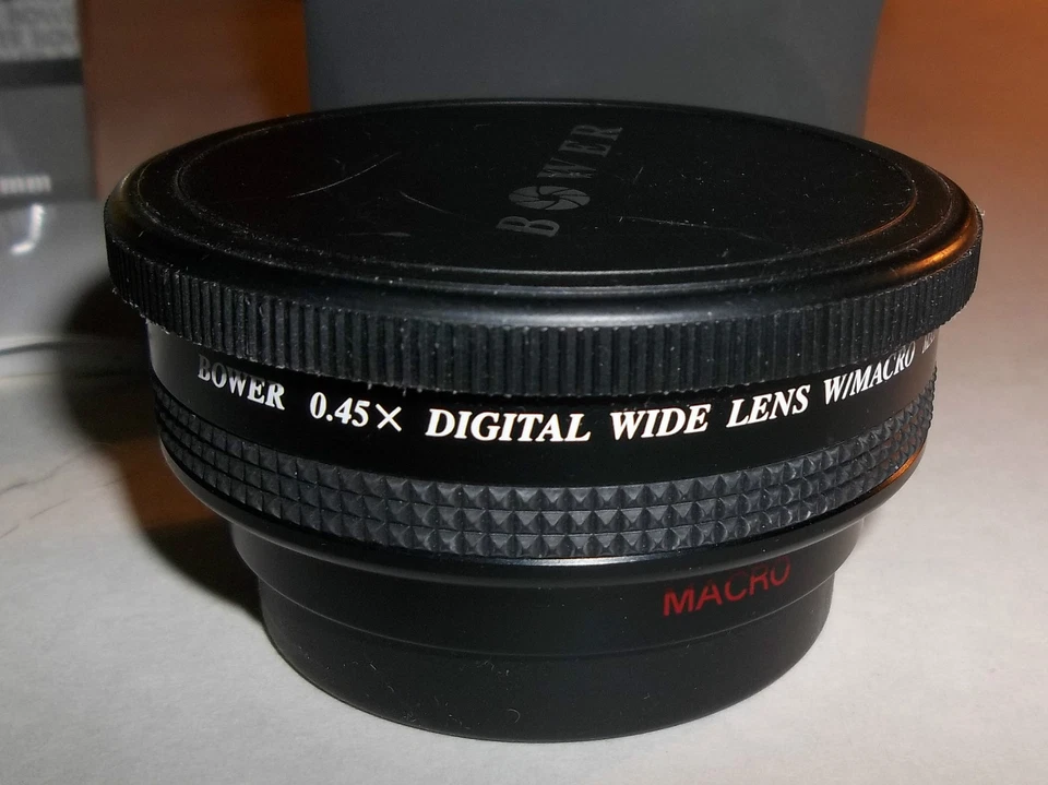 Bower Digital Super Wide Macro .45x Lens With Carrying Case Very Good Condition  - Image 2 of 4