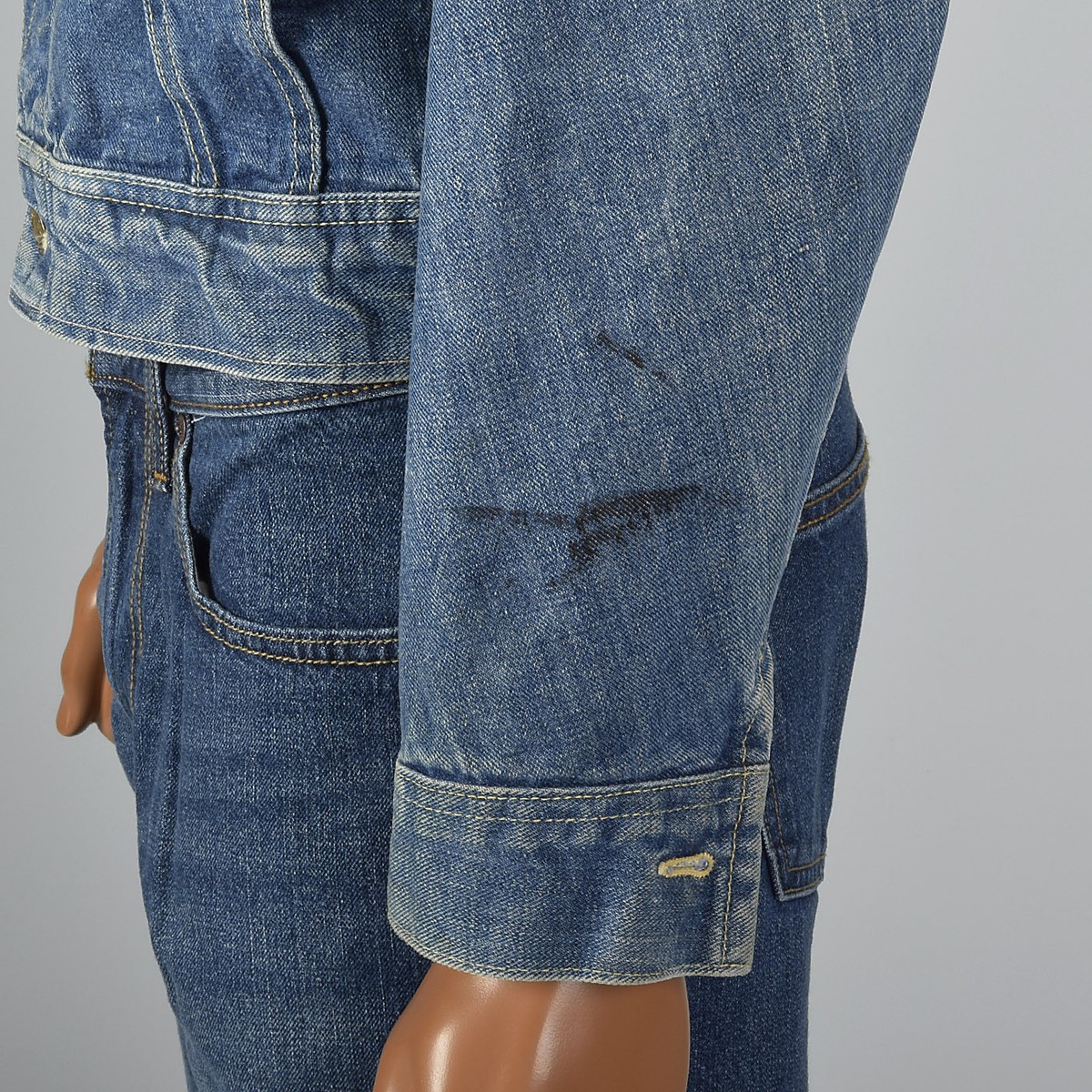 Large 1970s Lee Mens Denim Jacket Pockets Distressed 101-J