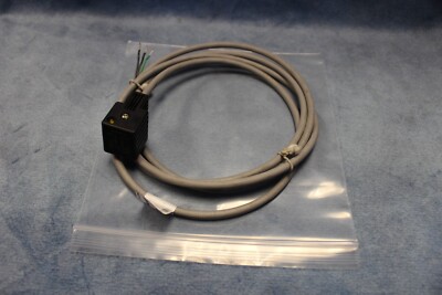 New Turck Connector/Cable VAS22-F669-2M  24-48 VDC 4A