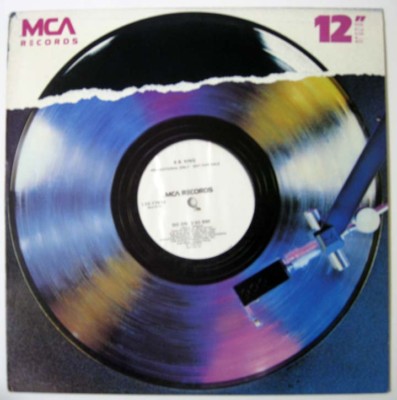 B B King - Go On b/w Lay Another Log On The Fire   1988 MCA - 12'' Single