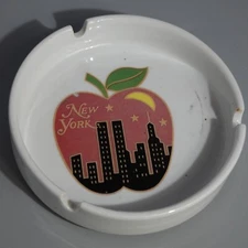 New York Big Apple City Merchandise White Ceramic Decorative Souvenir Ashtray