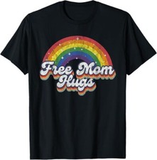 Free Mom Hugs Rainbow Heart LGBT Flag LGBT Pride Month T-Shirt