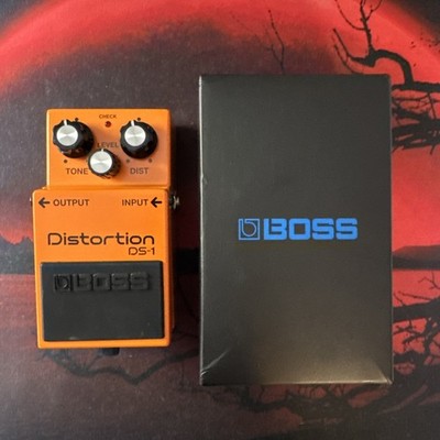 Boss DS-1 Distortion Guitar Effects Pedal - Complete with Box & Manuals 
