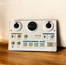 Tascam US-42 MiNiSTUDIO Creator USB Audio Interface for Podcasting W/ USB CABLE