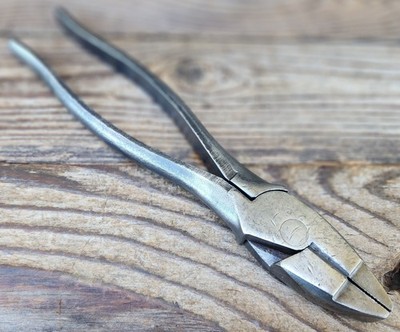 Vintage Heavy Duty Lineman Pliers - 9 3/8'' Pliers Wire Cutters Linemen Linesman