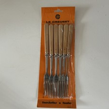 ETUI LOT DE 6 FOURCHETTES  A FONDUE LE CREUSET NEUVE