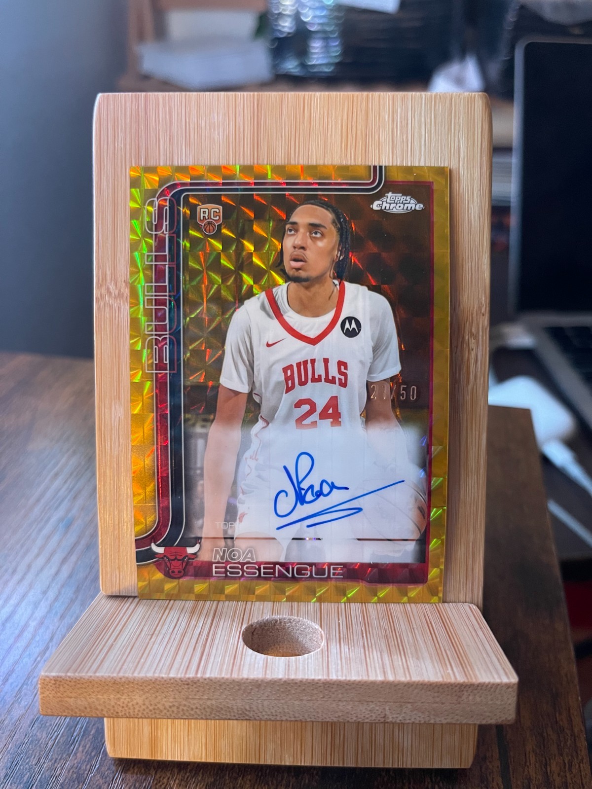 2025-26 Topps Chrome Noa Essengue (RC) Auto #TCAR-NE GOLD GEOMETRIC /50 NM+