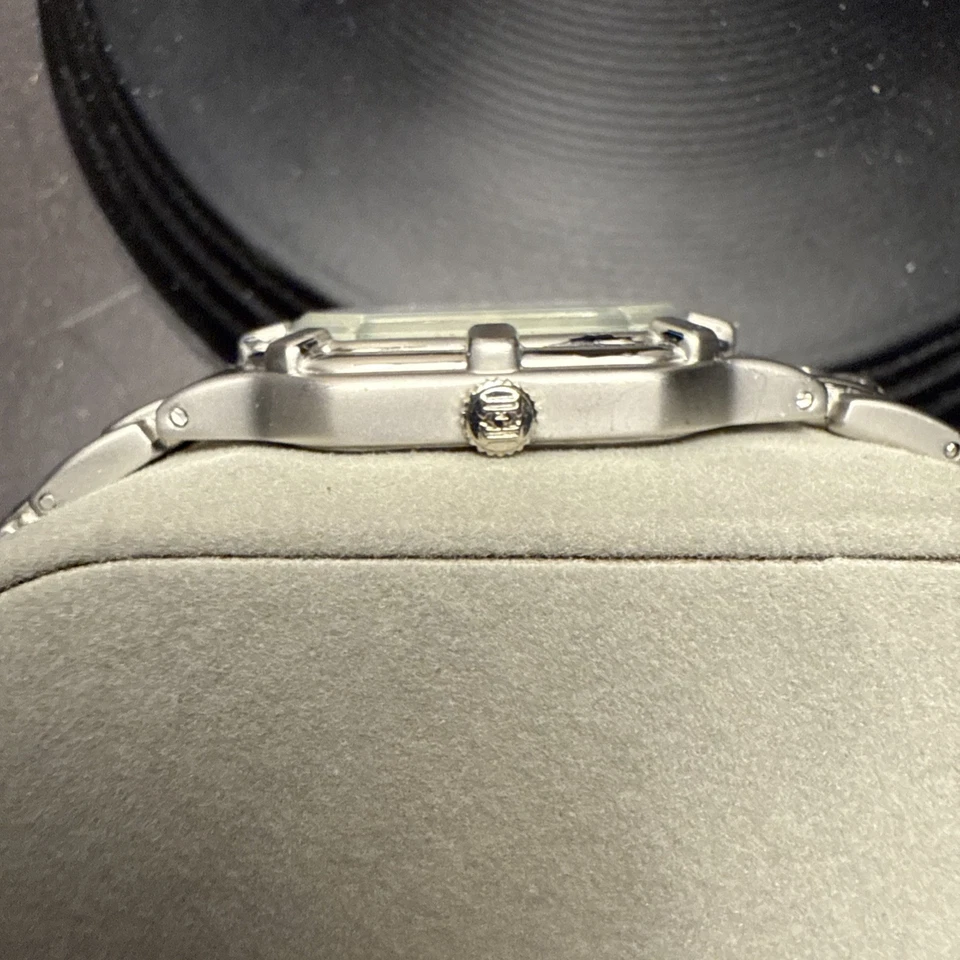 Reloj Analógico Hombre Calvin Hill Tank Tono Plata Eslabón Pulsera I8 Foto 3 de 4