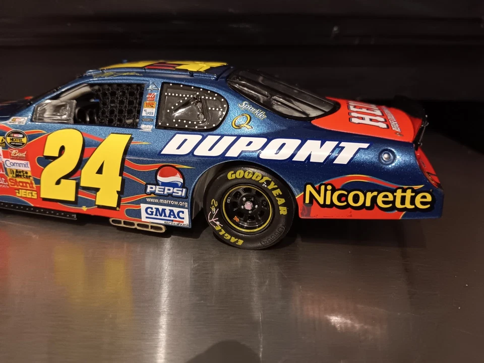 1/24 Action 2007 Jeff Gordon Dupont Talladega Win Raced Version Drivers Select - Image 4 of 4
