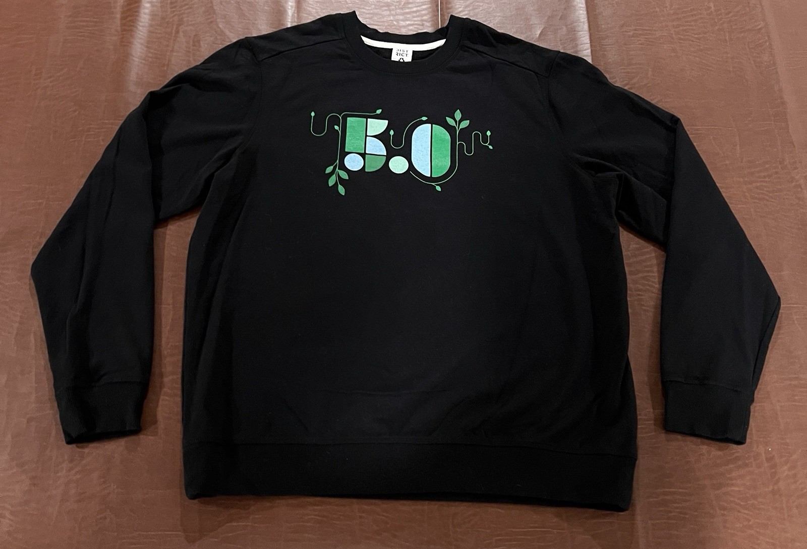 Mongo Database Engineering Technology Crewneck Sw… - image 1