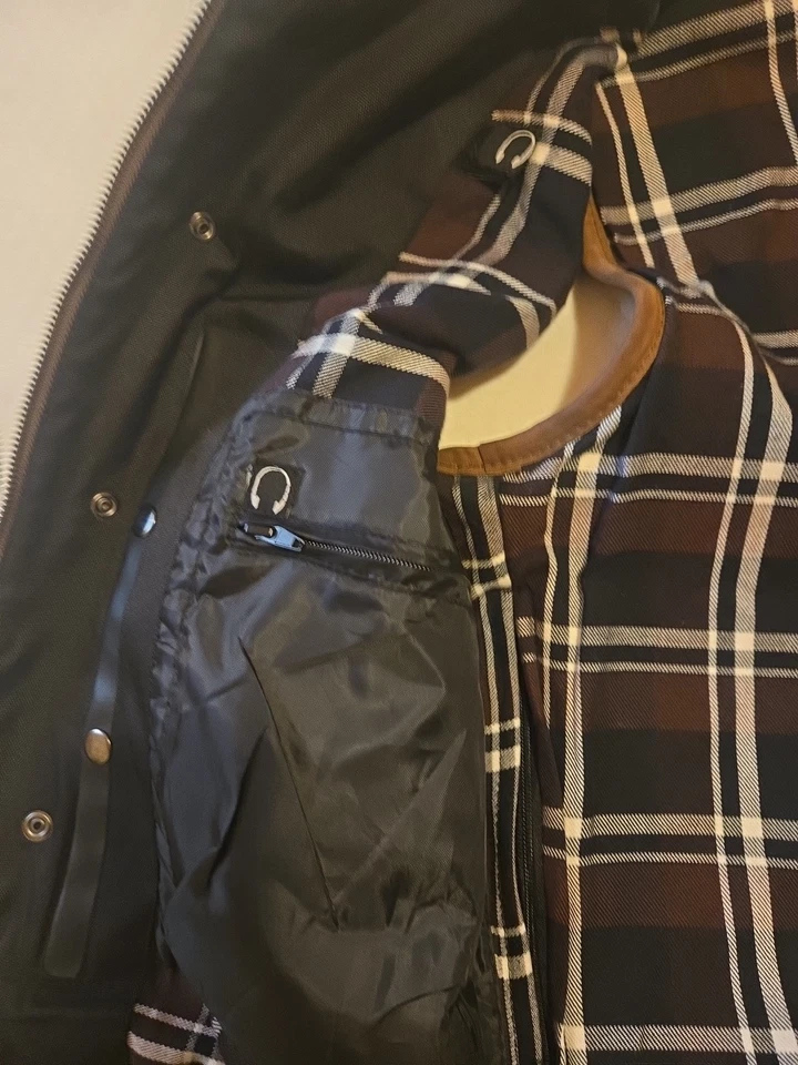 Old Milwaukee Vintage Leather Vest Gambler Crazy Horse Size Small  - Image 4 of 4