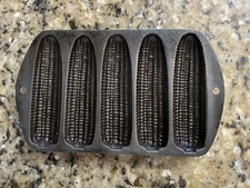 Cast Iron Ears of Corn shaped Cornbread Muffin Pan Clean Unseasoned - Lodge L 1
