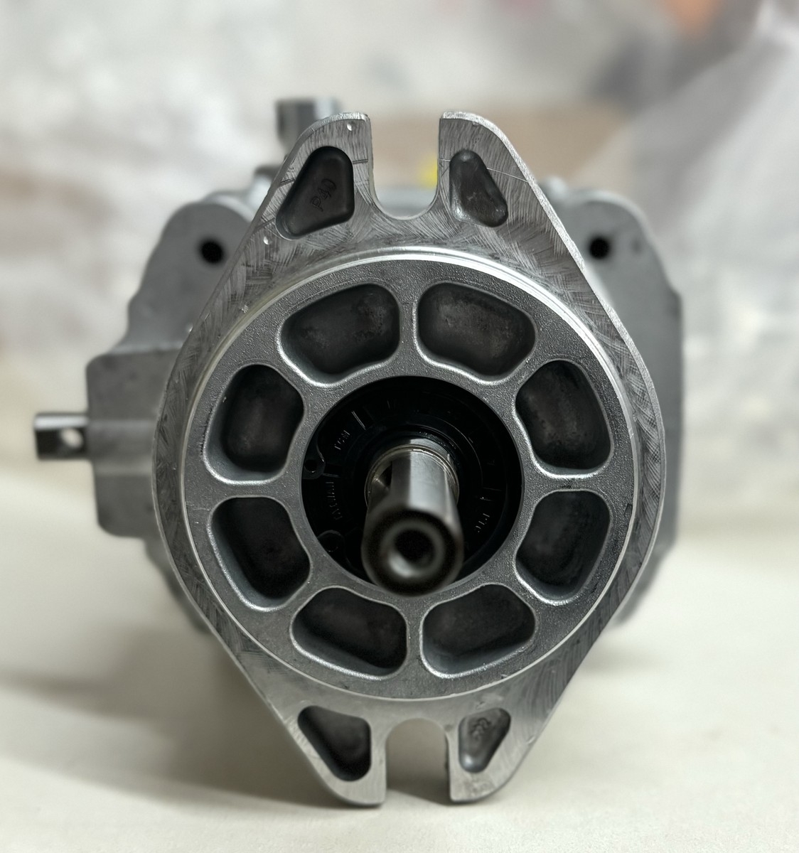 HYDRO GEAR HYDRALIC PUMP PG-1GCC-DY1X-XXXX FOR SCAG 482644 BDP-10A
