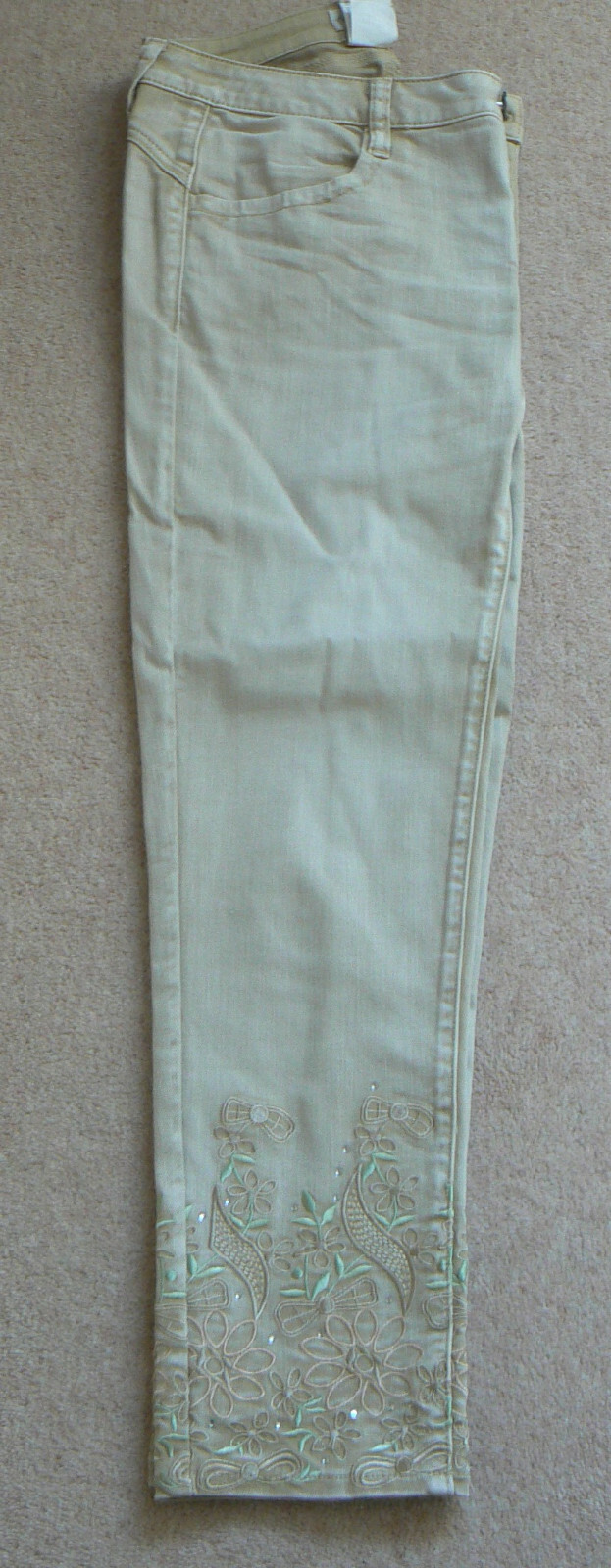 Ladies beige jeans size 10