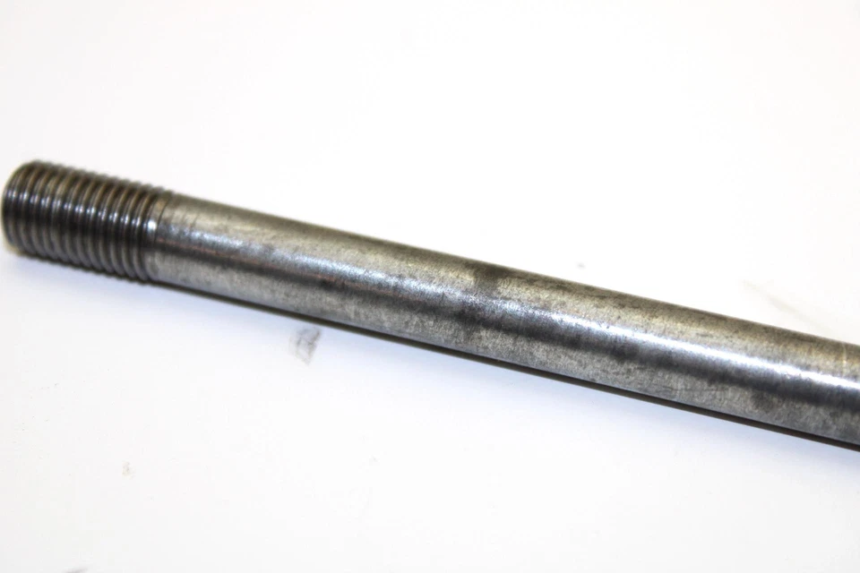 Perno de montaje de cilindro para cárter Yamaha OEM 7 7/8 8M6-11361-00-00 Q1463 Foto 3 de 4