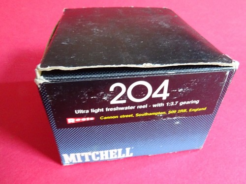 A SUPER LITTLE USED BOXED VINTAGE MITCHELL 204S ULTRA-LITE FISHING REEL - Picture 15 of 17