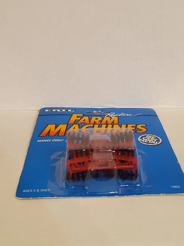 Ertl 1:64 Case IH Wing Disc Farm Machine 1862 - Image 4 of 4