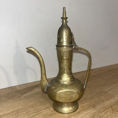 Petite Théière En Laiton Doré Avec Couvercle Inde? - Photo 1/4