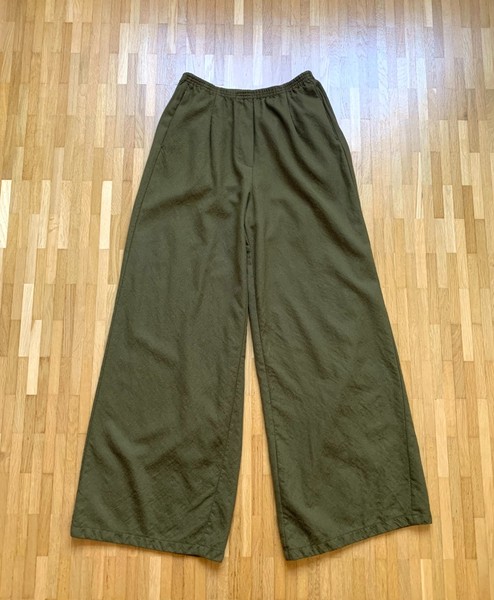 Forte_Forte moss-green wool wide trousers pull-on pants | size 1 (S)