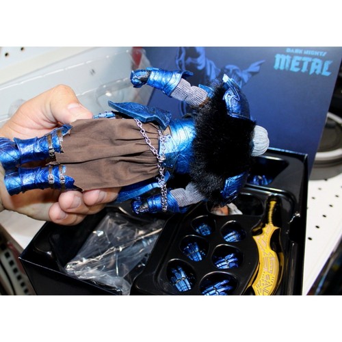 Reino Bestia DAH-079 LOS DESPIADADOS Caballeros Oscuros Metales Batman Dinámico 8" (3c) - Imagen 4 de 7