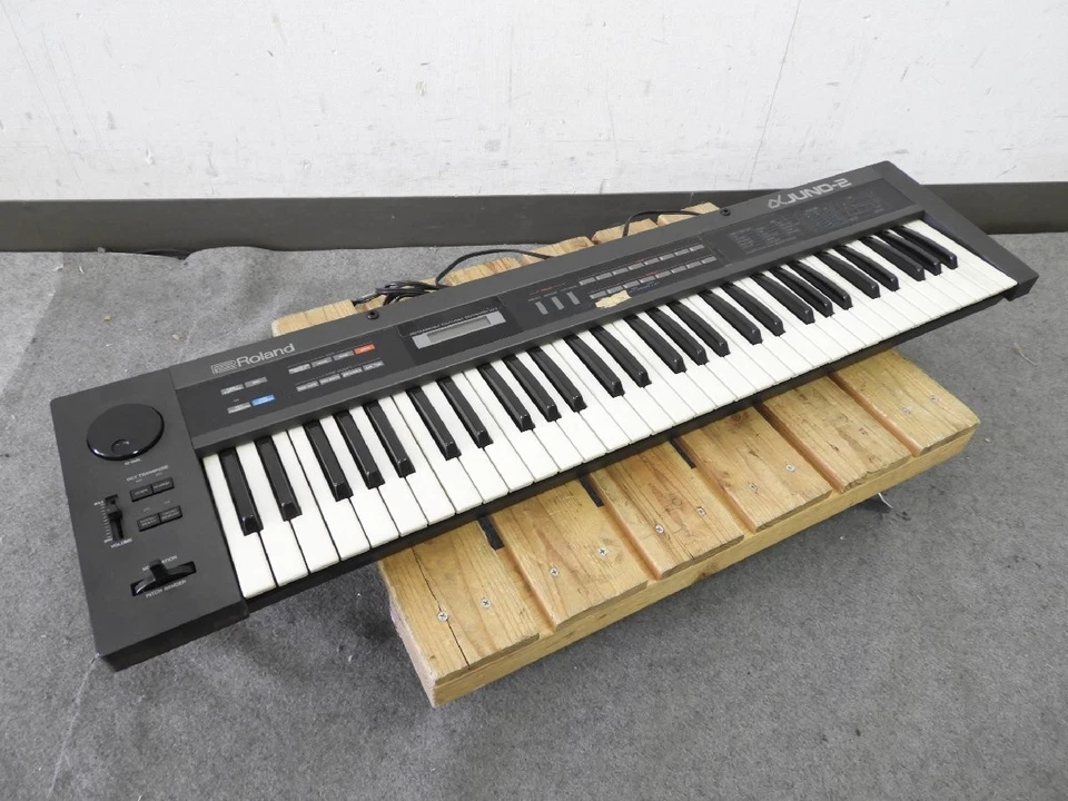 Roland Alpha Juno 2 61 Key Polyphonic Synthesizer Synth Keyboard - Image 2 of 2